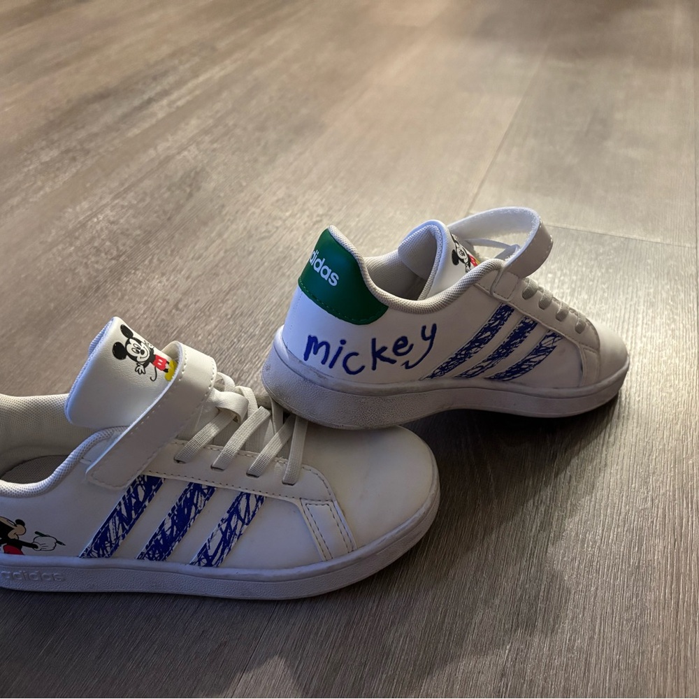 adidas Kids White Sneakers with Blue Stripes and Green Heel